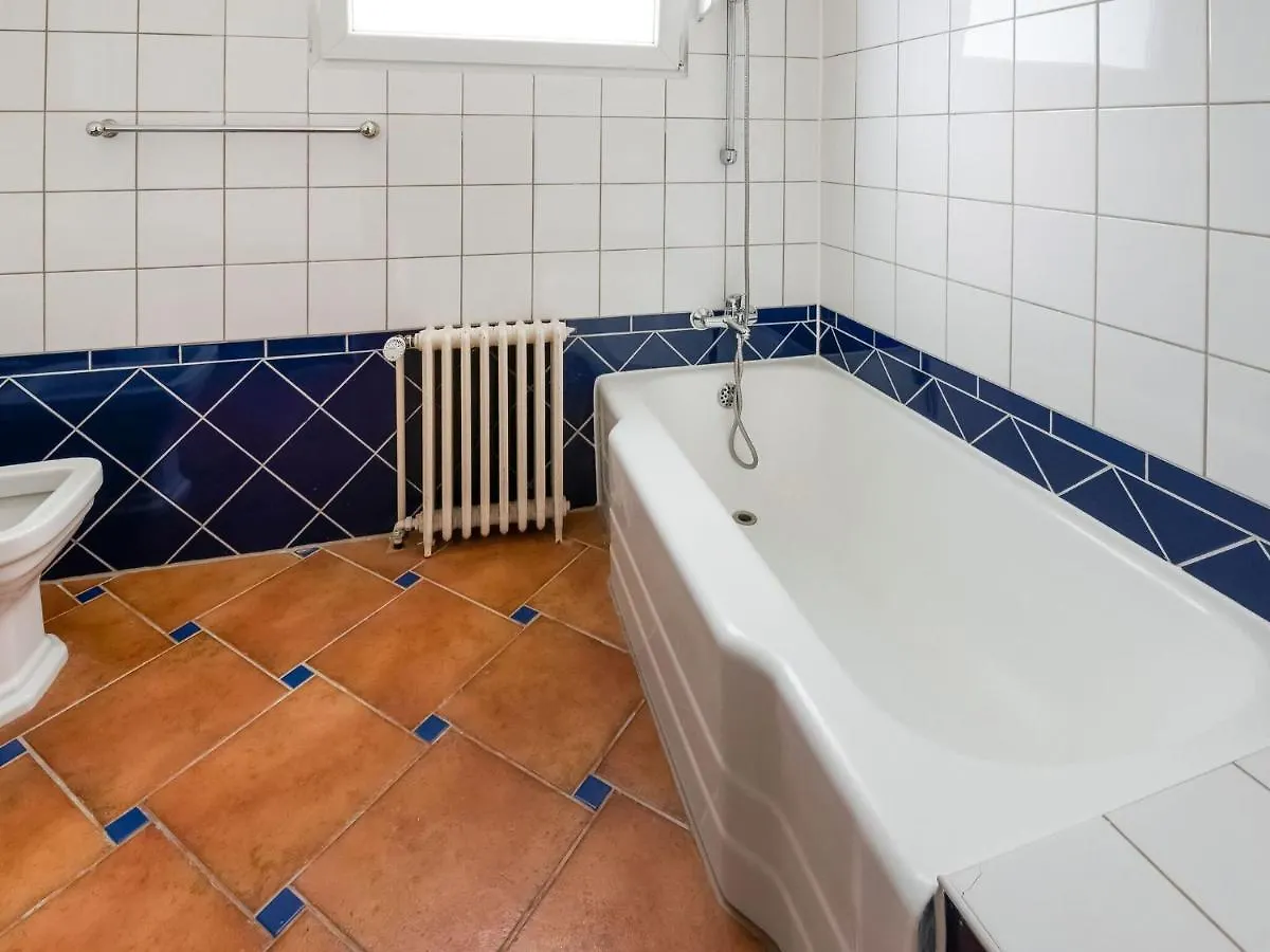 Villa Is Approx 100 Metres From The Atlantic Le Pouldu 0*,