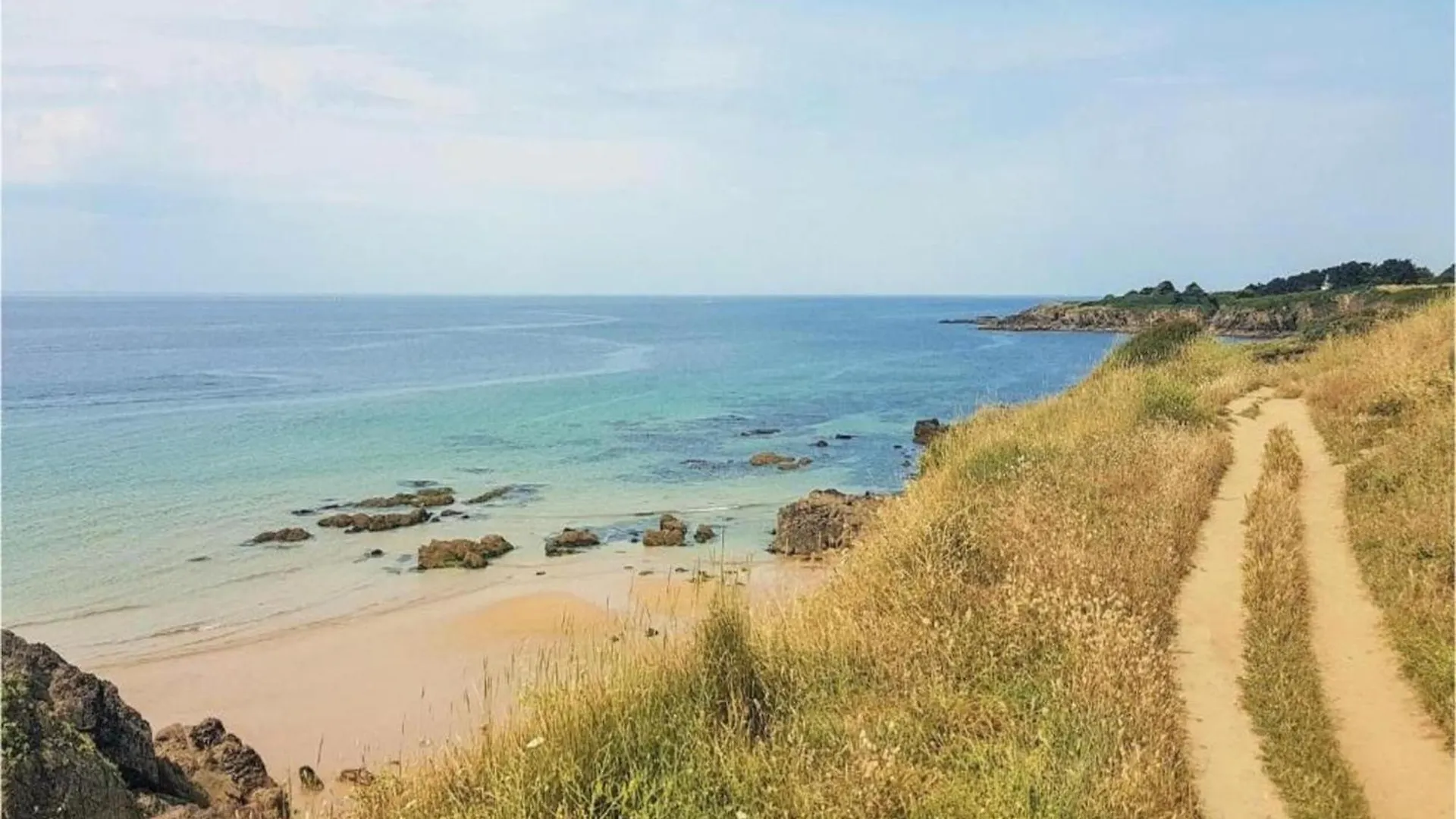 Villa Is Approx 100 Metres From The Atlantic Le Pouldu 0*,  Francie